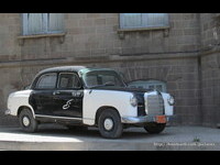 Old taxi cab, Tabriz
